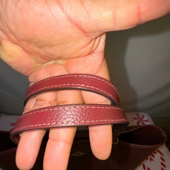 Coach Large City Tote Bag - Picture 10 of 12